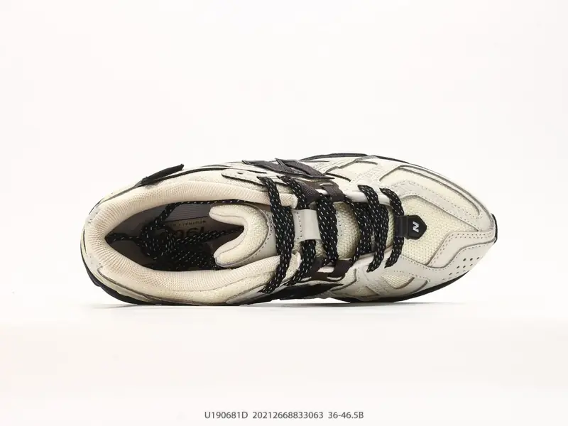 New Balance M1906R 复古单品 近两年来，要说人气最高的球鞋 U190681D #20212668833063